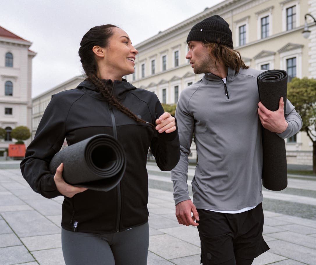 workout-partners-walking-cold-weather.jpg