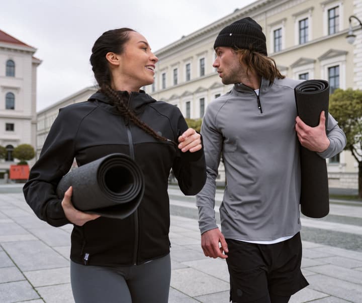 workout-partners-walking-cold-weather.jpg