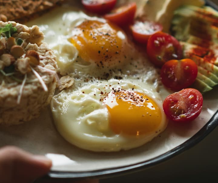 good-vs-bad-cholesterol-dietary-sources.jpg