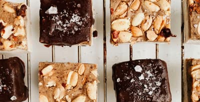 homemade-protein-bar-recipes-flatlay.jpg