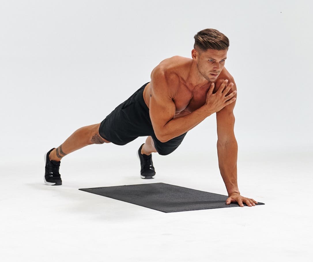 plank-shoulder-taps-core.jpg