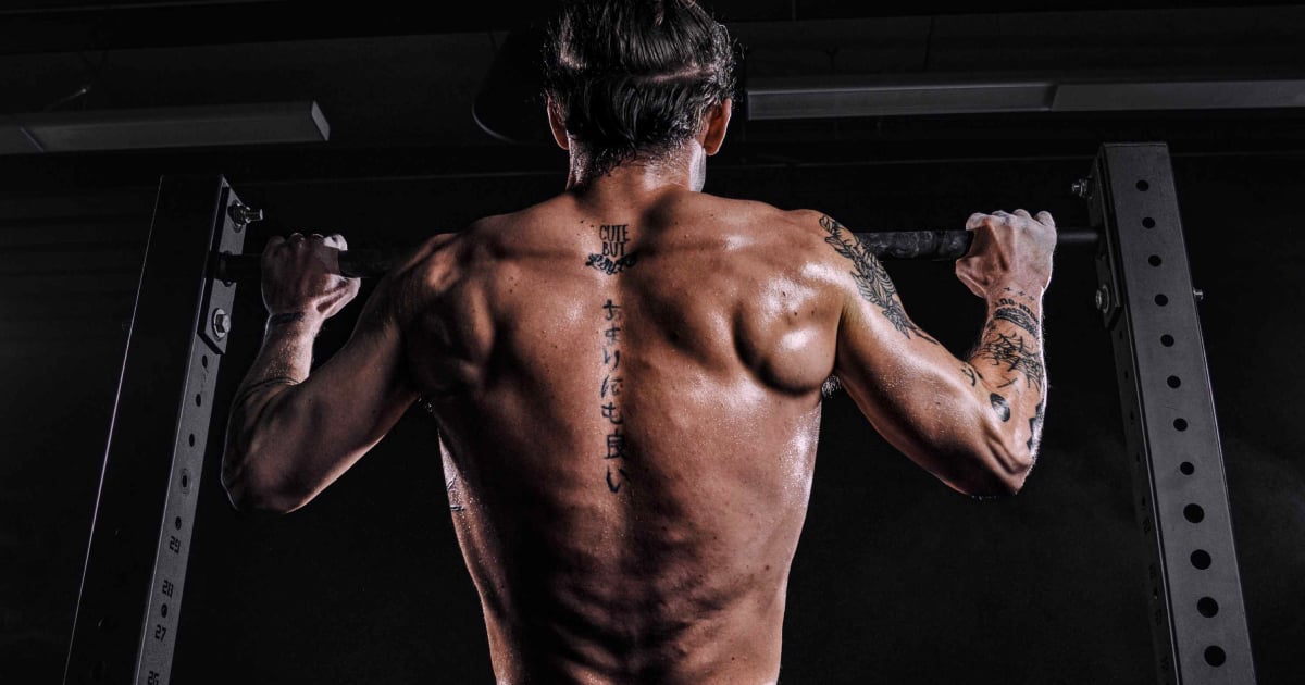 Back Muscles Man 20,800+ Muscular Man Back View Stock Photos, Pictures