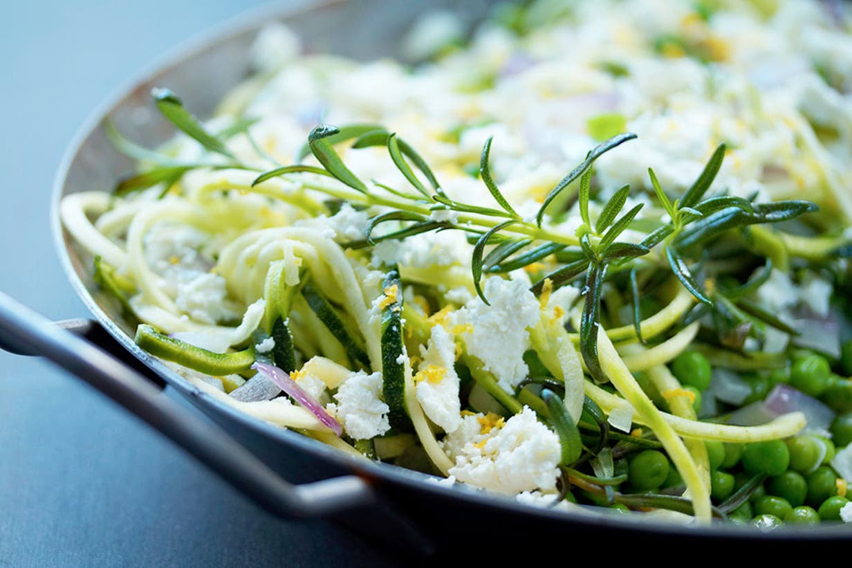 zoodles with creamy feta sauce