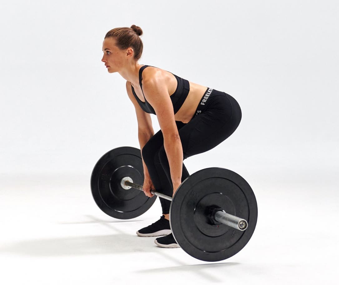 deadlifts-for-basketball-post-players.jpg