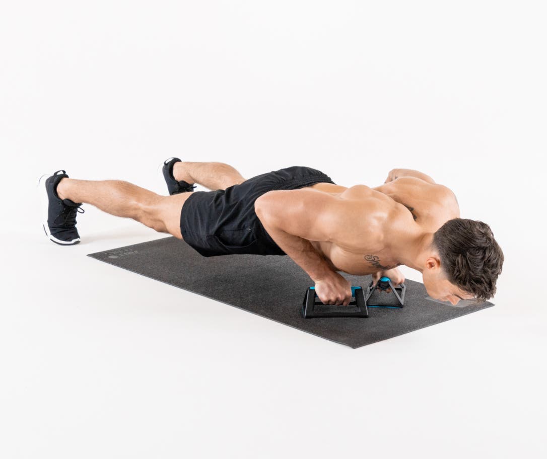 pushup-bars-diamond-pushups.jpg