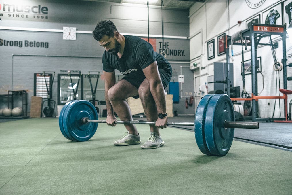 BreitFit - 🔸FIND THE RIGHT HIP POSITION FOR YOUR DEADLIFT! - by @breitfit🔸 ⠀⠀⠀⠀⠀⠀⠀⠀⠀ 📝 One of the biggest wisdoms I learned during my coaching career is the fact that the ONE