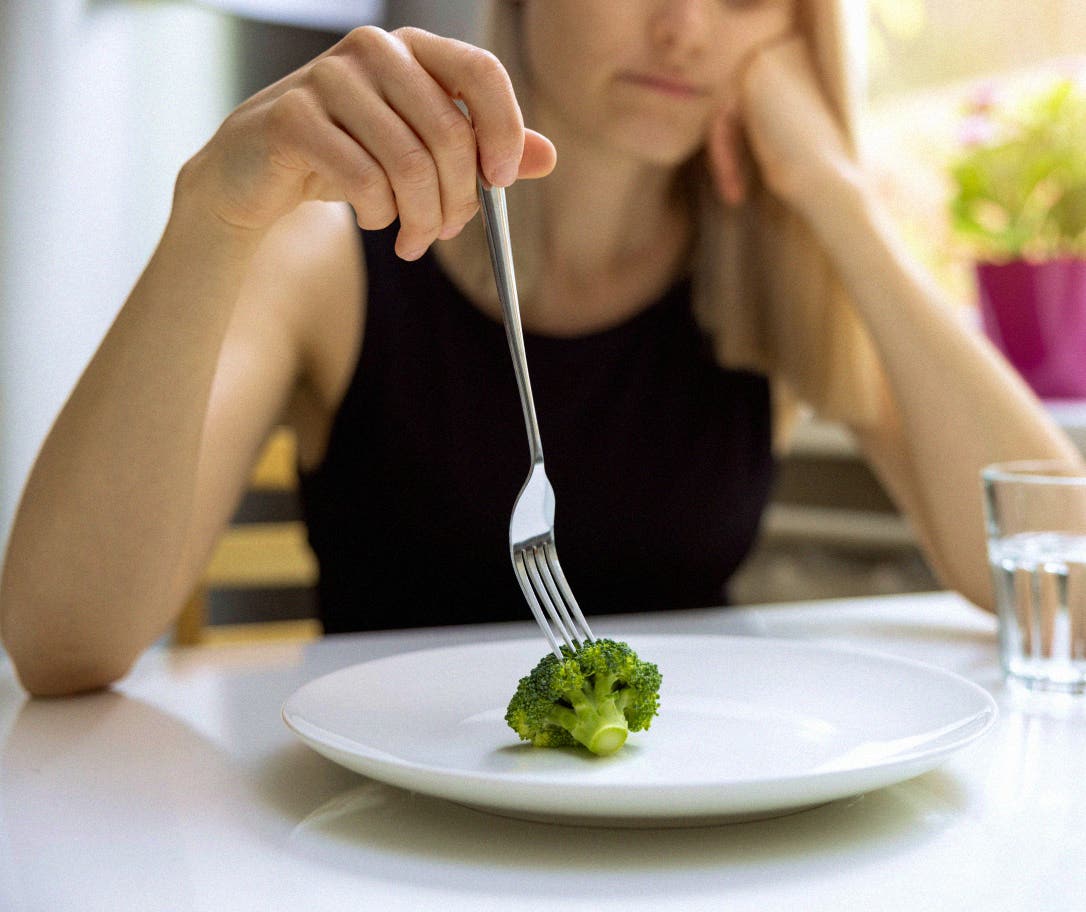 emotional-strain-of-fad-diets.jpg