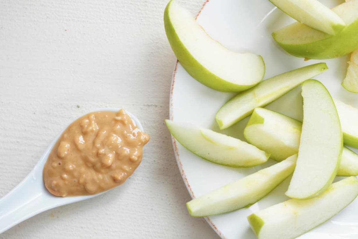 recipes_pic_apple_peanut_butter_snack
