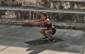 Squats Header CUT