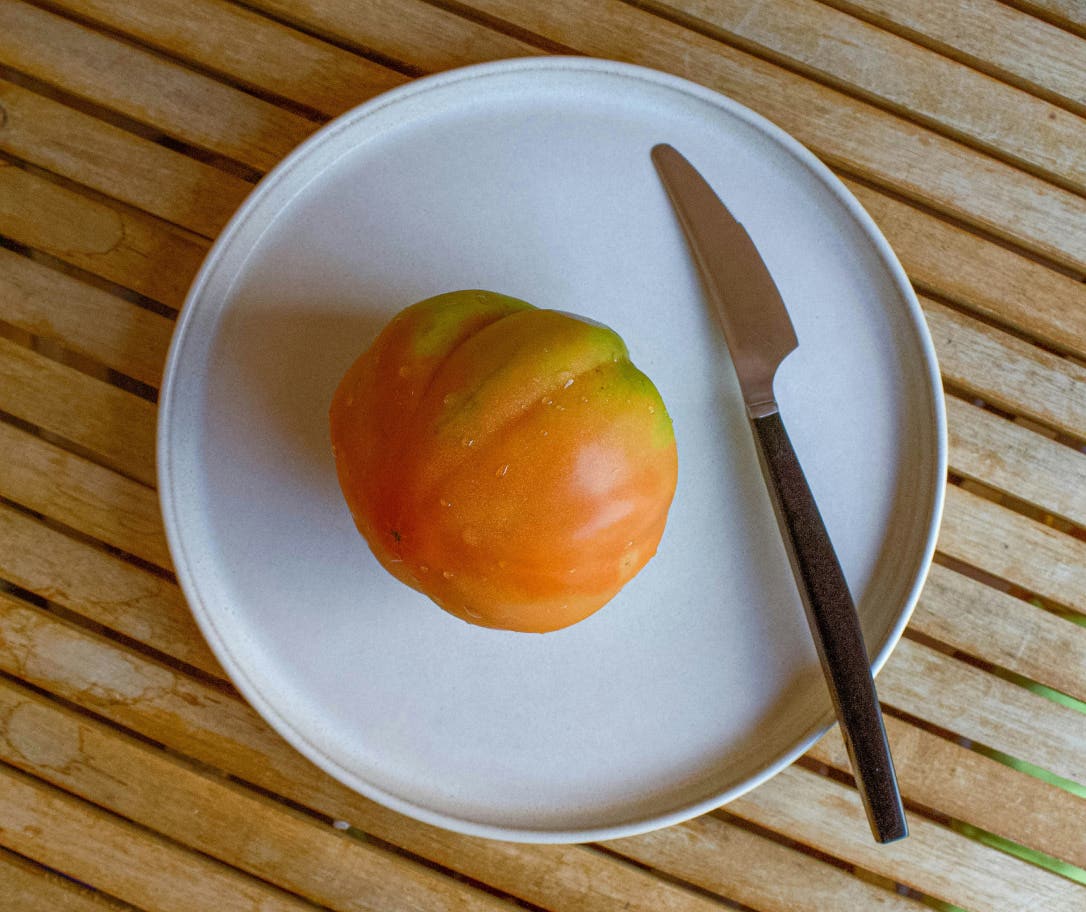restrictive-fad-diet-small-vegetables.jpg