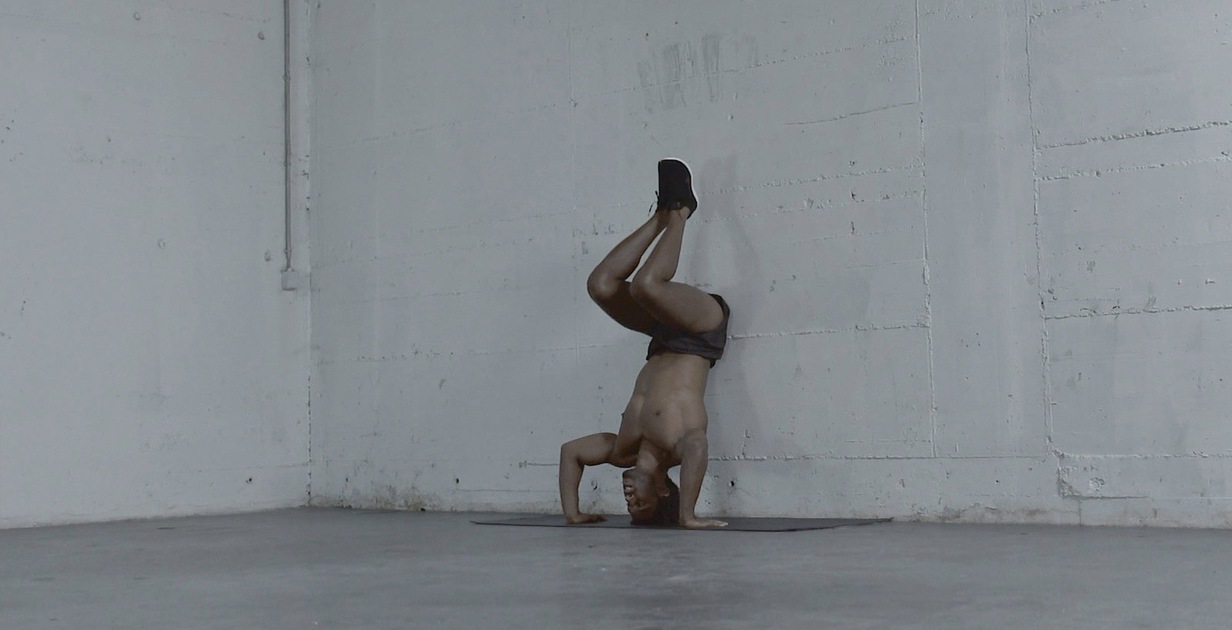 Handstand_Push-ups.jpeg