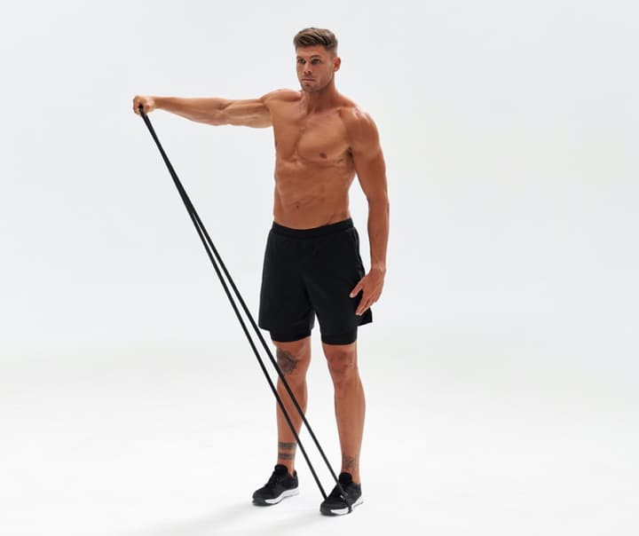 freeletics-band-lateral-raises.jpg