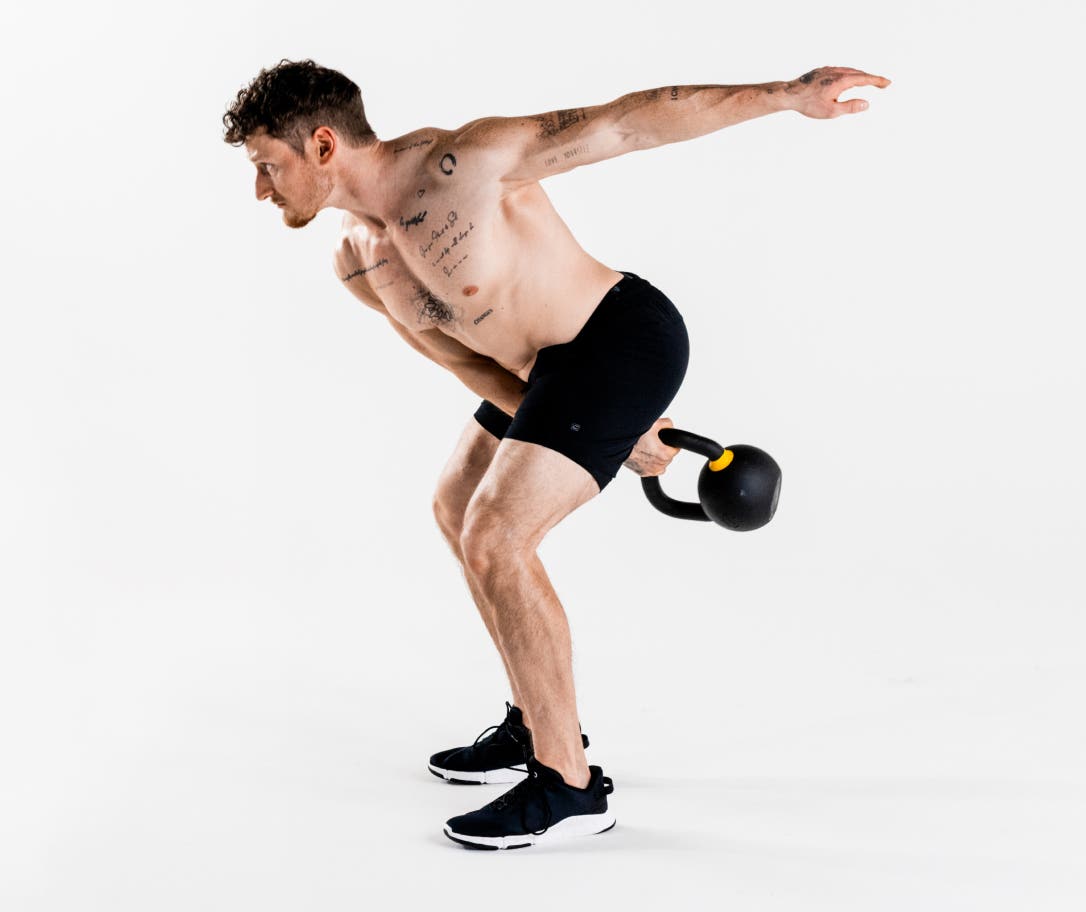 one-arm-kettlebell-swings-core-activation.jpg