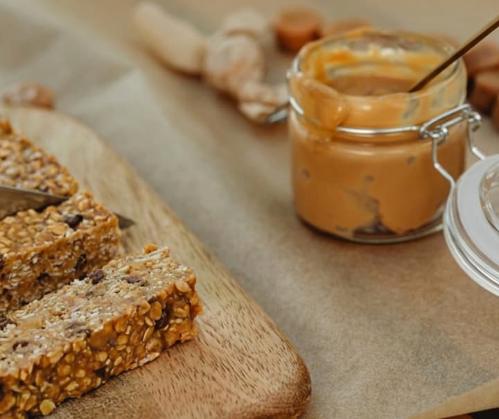 no-bake-peanut-butter-protein-bars.jpg