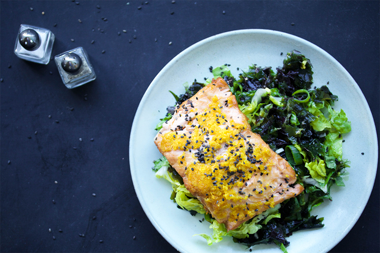 salmon_seaweed_salad