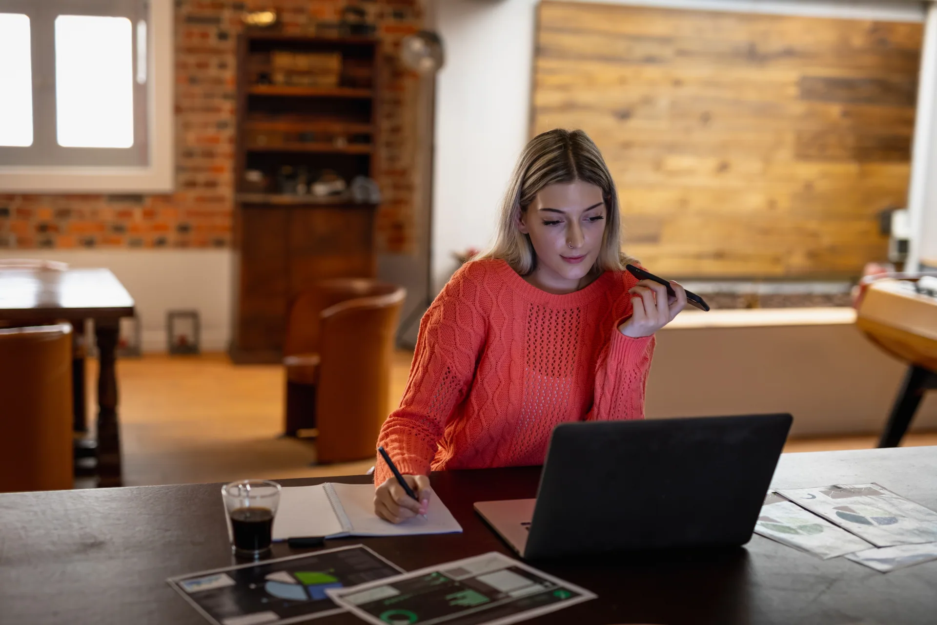 Who is this language course for?