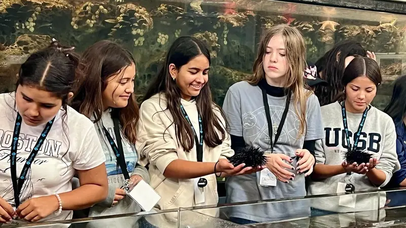 https://images.contentstack.io/v3/assets/blt4a1ad00a59faaf50/bltad7ac841ab751078/68d491bf888a00ed7e02c647/American_Association_of_University_Women_Sponsors_Tech_Trek_Camps_for_Local_Girls.jpg An AVID image