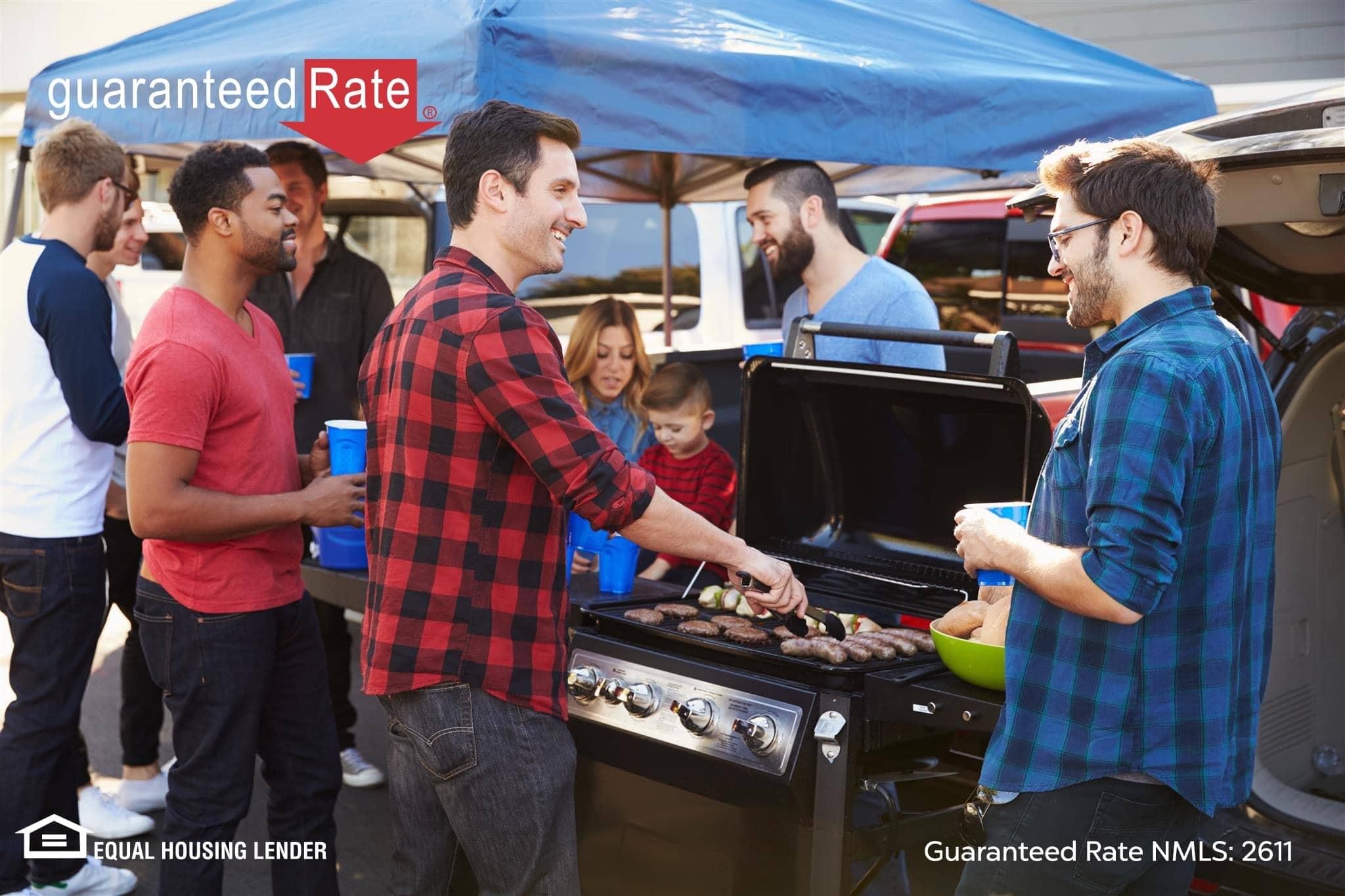 How to throw the perfect football party