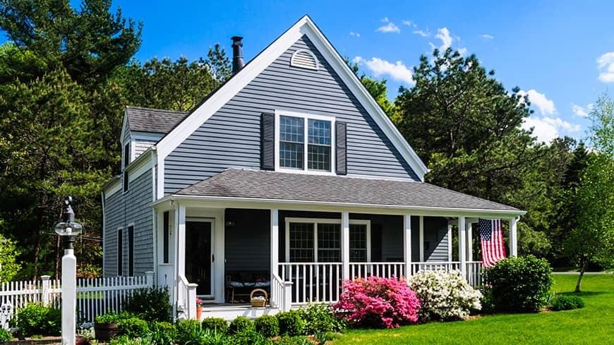 Existing-home sales dip 0.7% while home prices break record