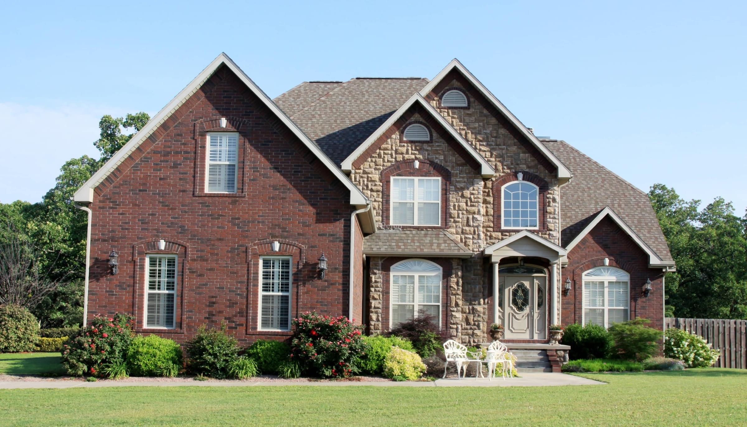 Pending home sales reverse course and rise 4.8% in June