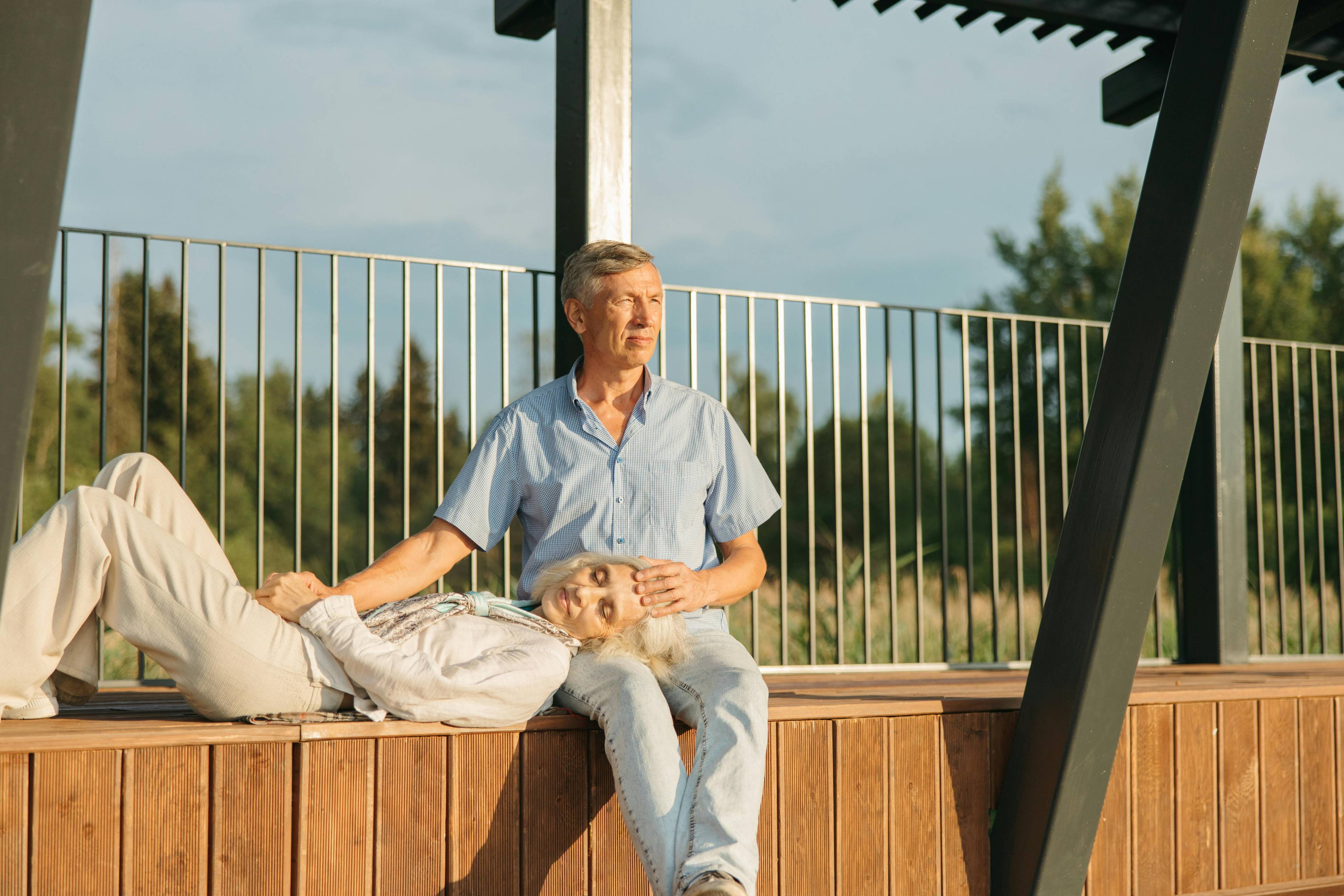 Husband and wife considering a reverse mortgage and retirement