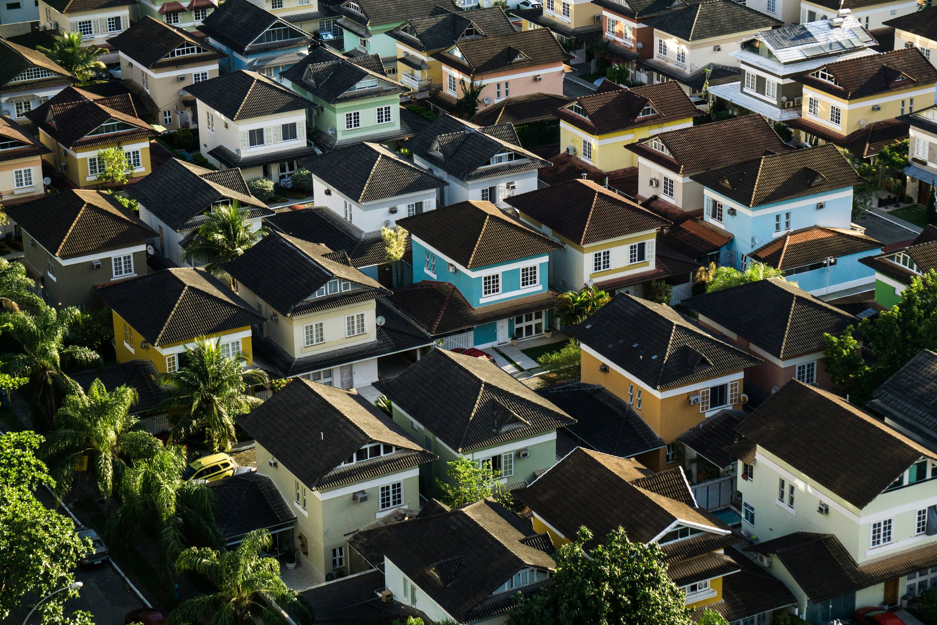 How is the current geopolitical situation impacting mortgage rates?