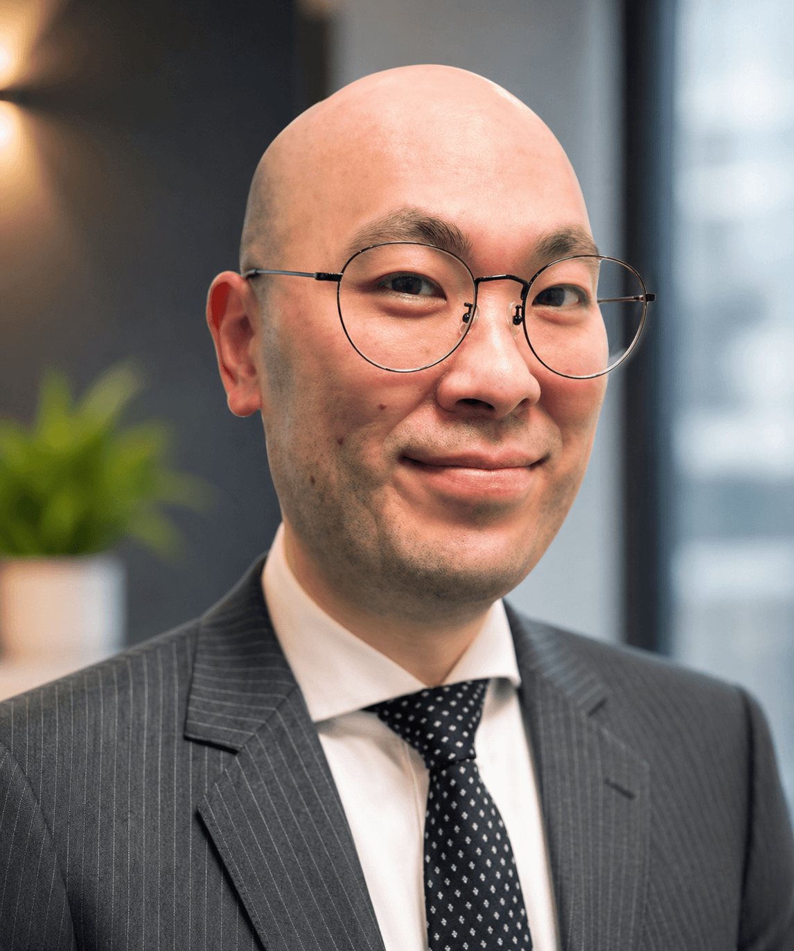 Justin Lee Headshot