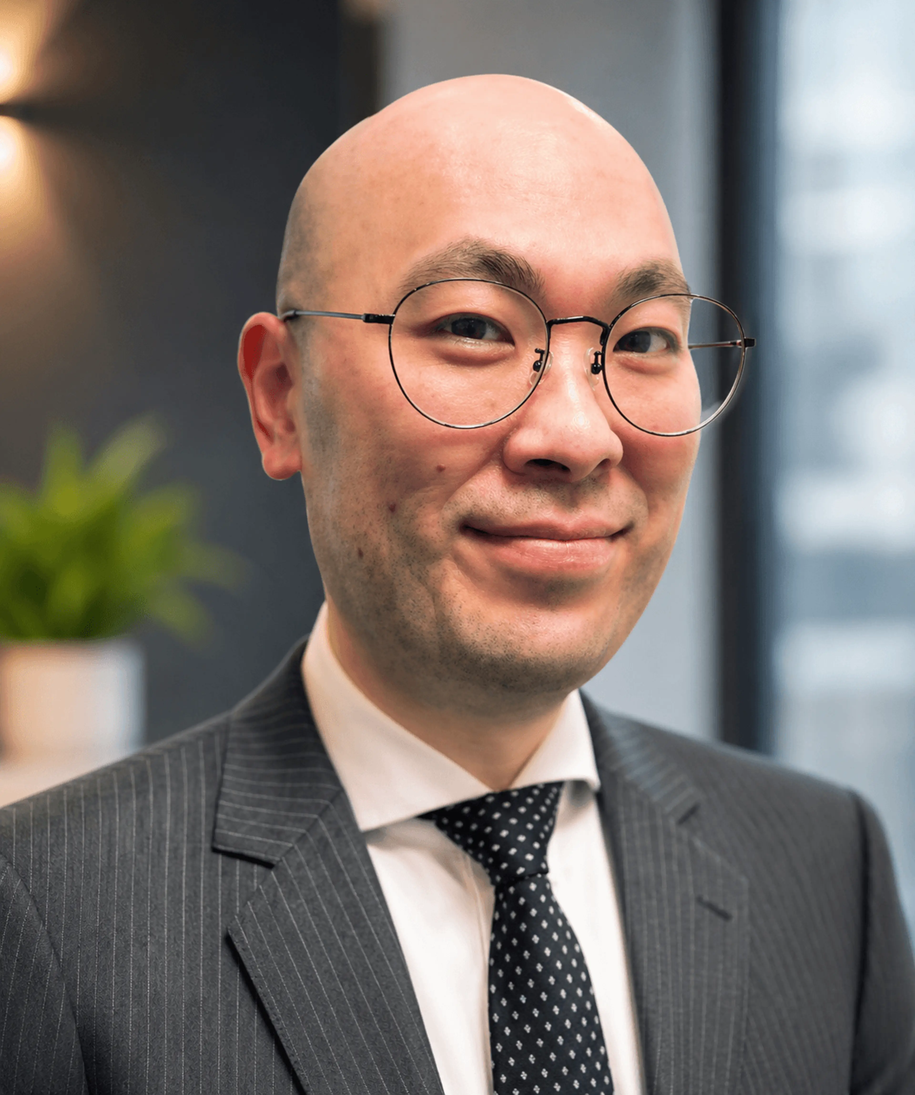 Justin Lee Headshot