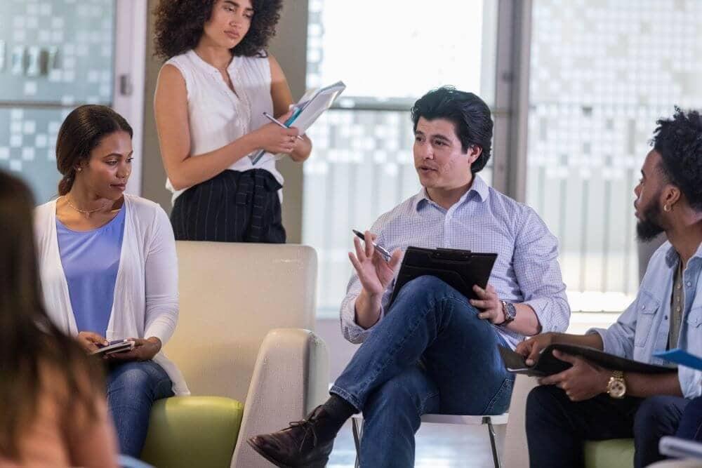A Beginner's Guide to Homeowner's Associations (HOA)