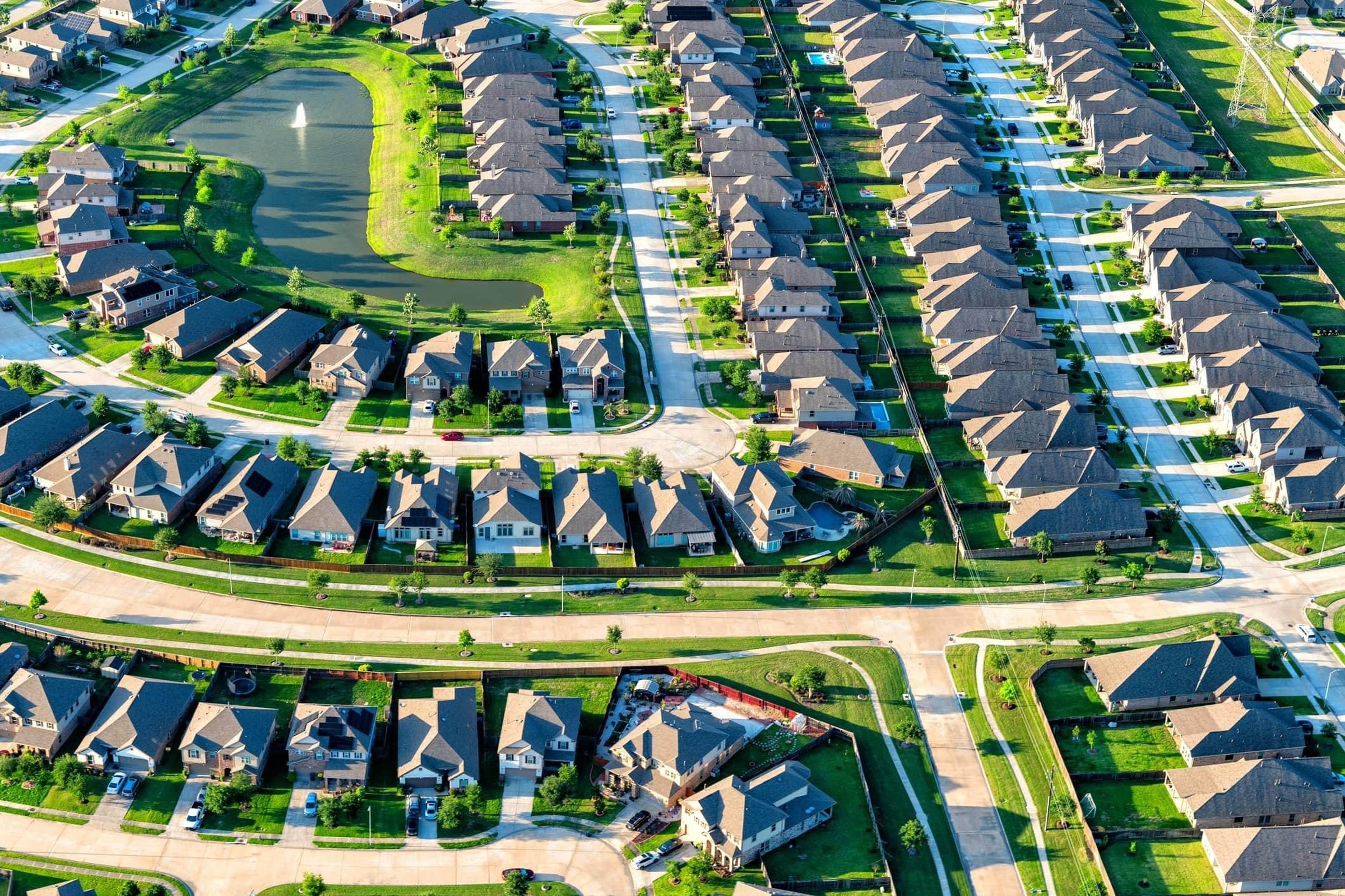 How much income & down payment is needed for a $400k home?