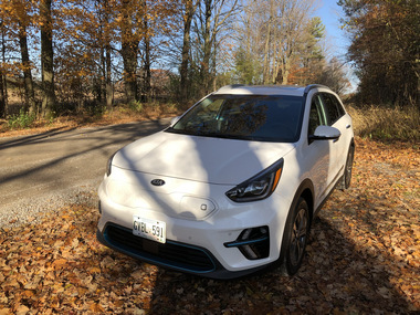 2020_Kia_Niro_02-380.JPG
