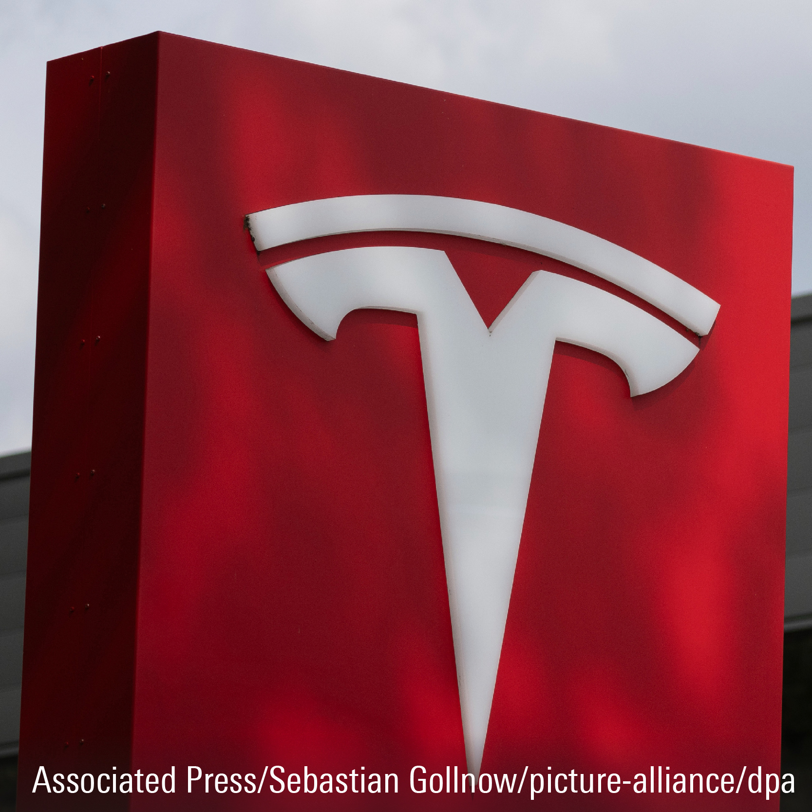 Tesla: Shareholder Vote Reduces Key Person Risk