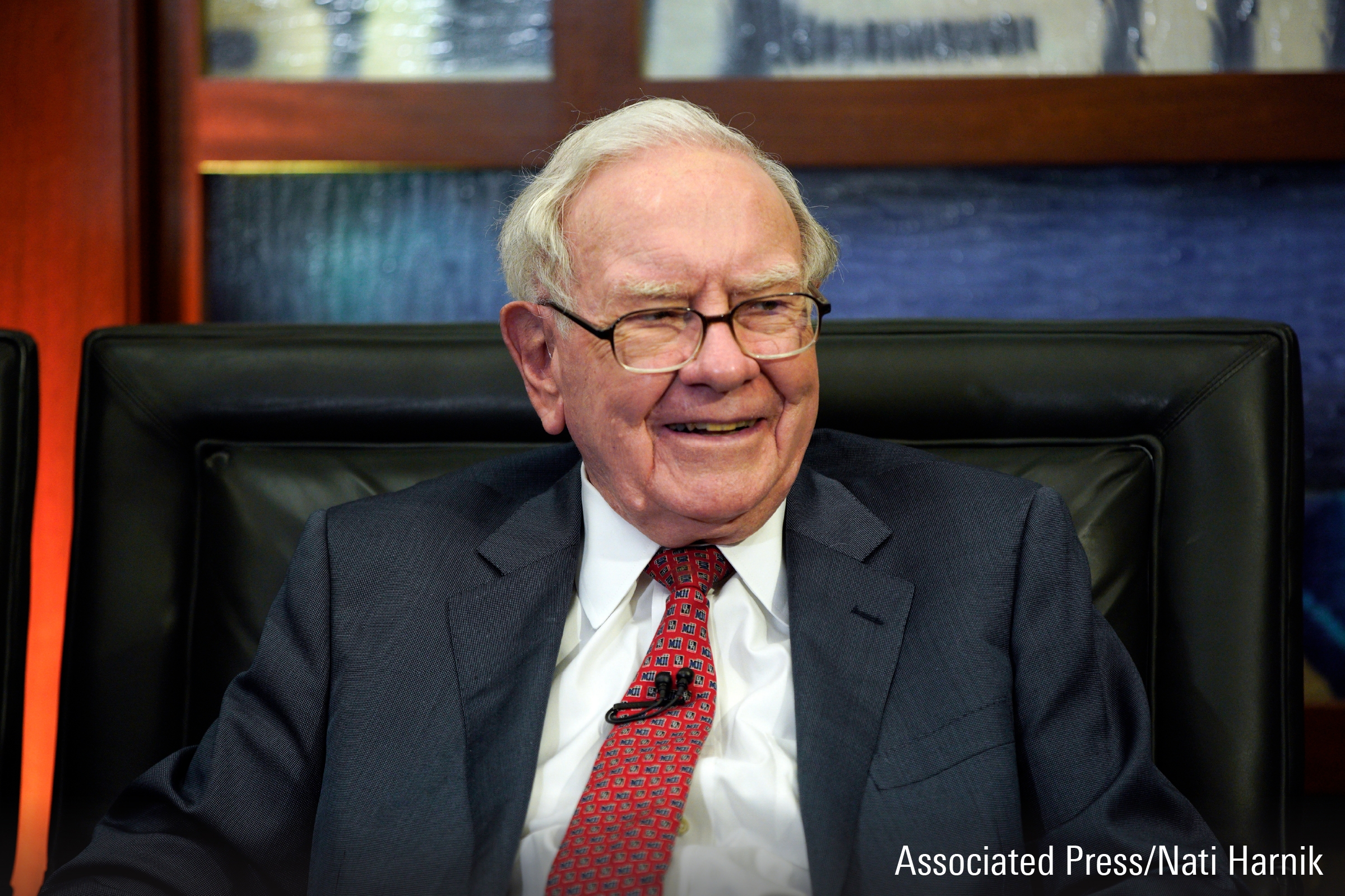 3 Warren Buffett Stocks to Buy 