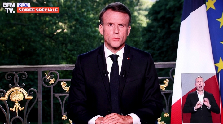 Macron TV Main