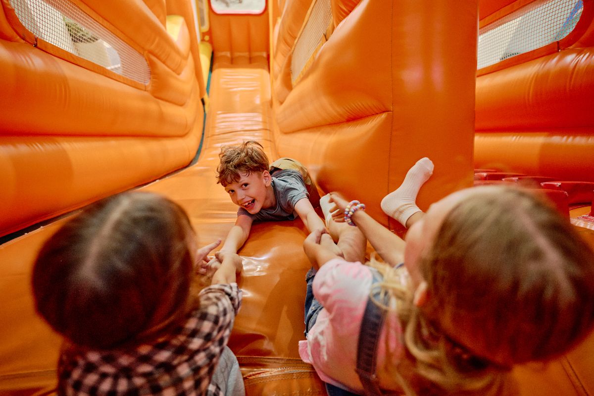 What Actually Keeps Kids Entertained for 2 Hours.jpg