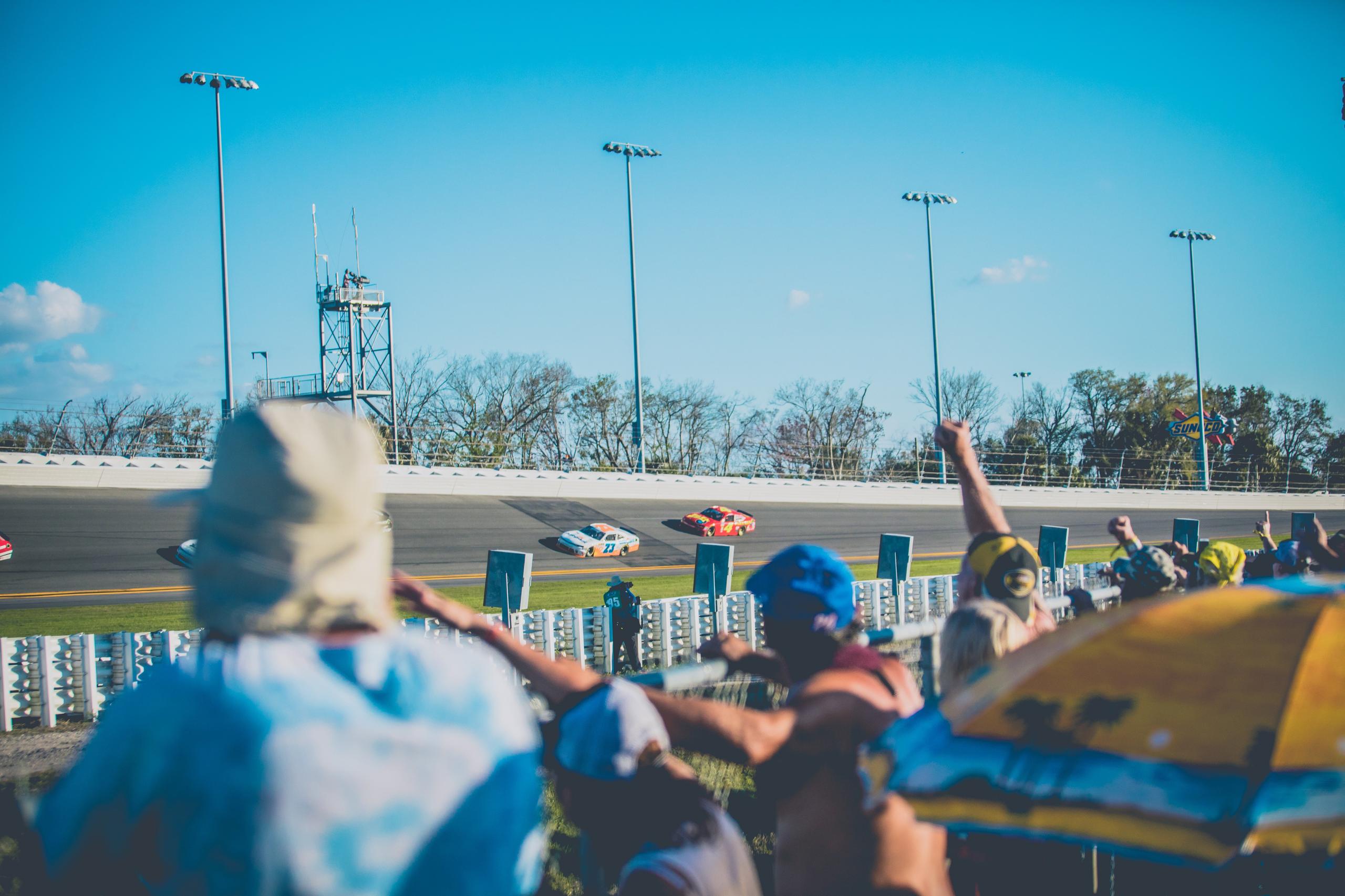 tim-trad-587640-unsplash