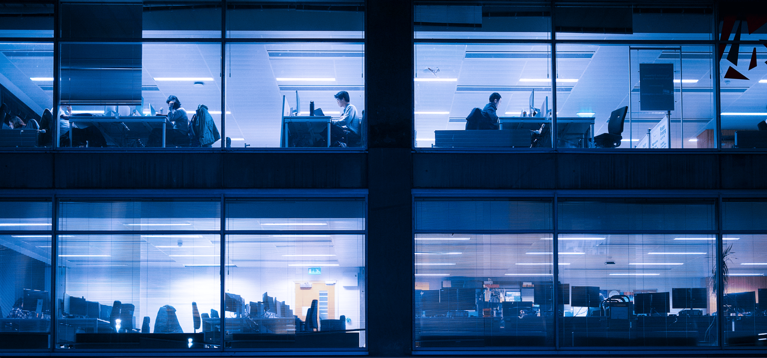 O-15-image-card-grid-brand-image-office-outside.webp