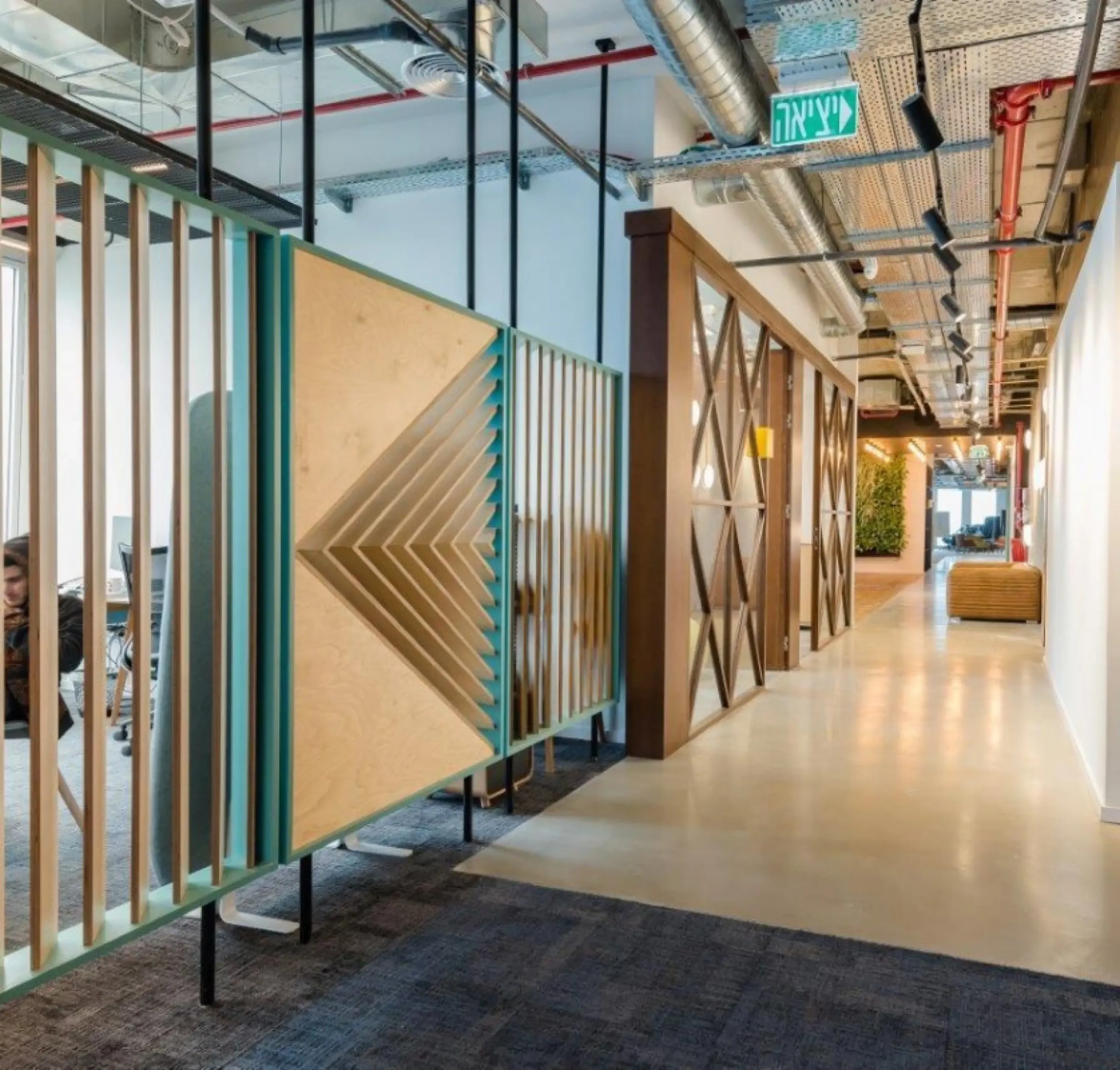 M-08-image-card-tel-aviv-sentinelone-office-interior.webp