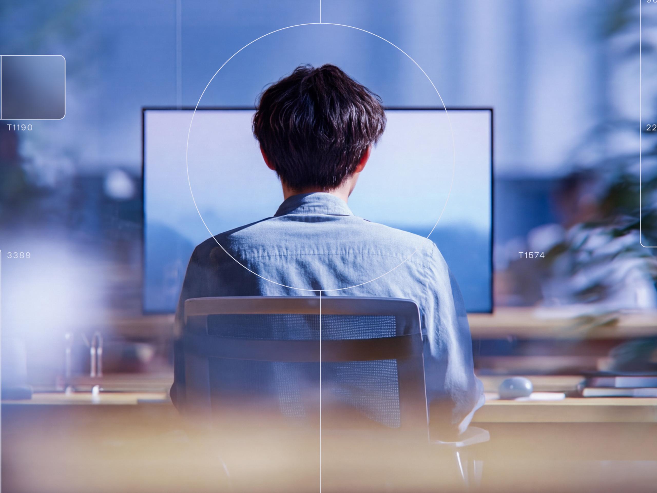 M-11-immersive-large-card-brand-image-person-working.webp