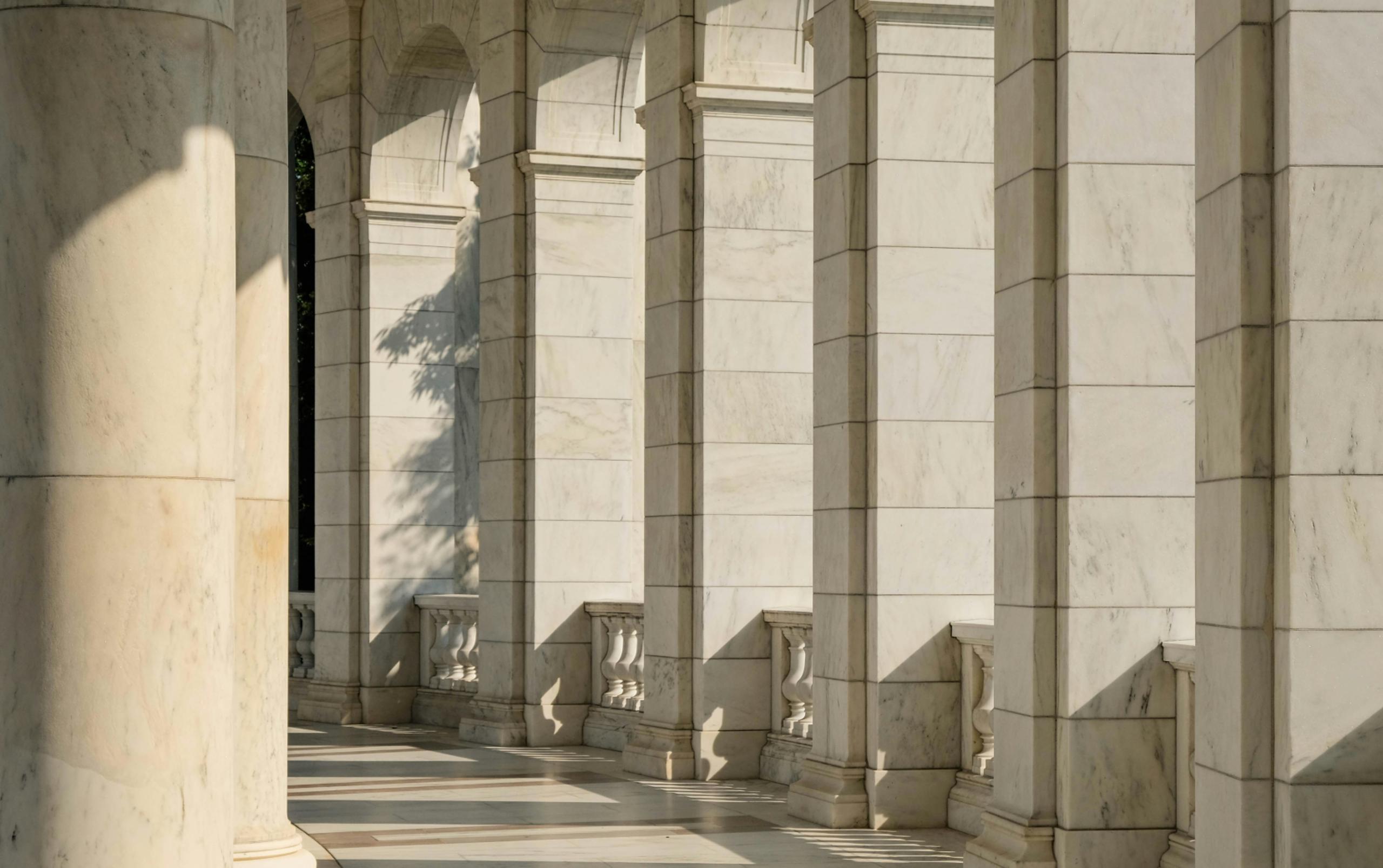 o-15-brand-image-federal-government-capitol-dc.webp