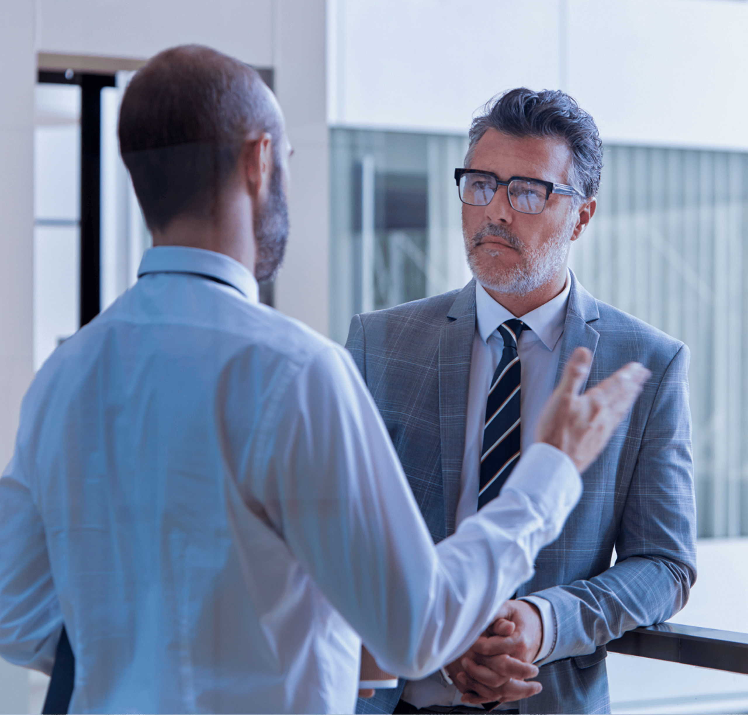 O-15-image-card-grid-brand-image-business-negotiation.webp