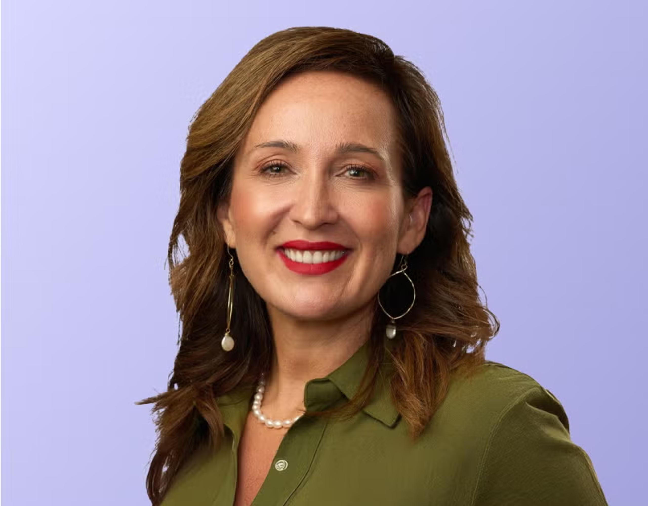 Justine_Phillips_001.jpg
