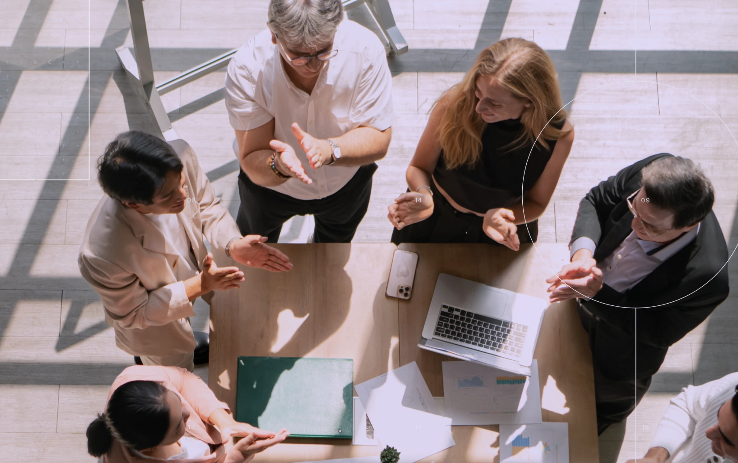 O-15-image-card-grid-industries-brand-image-group-meeting.webp
