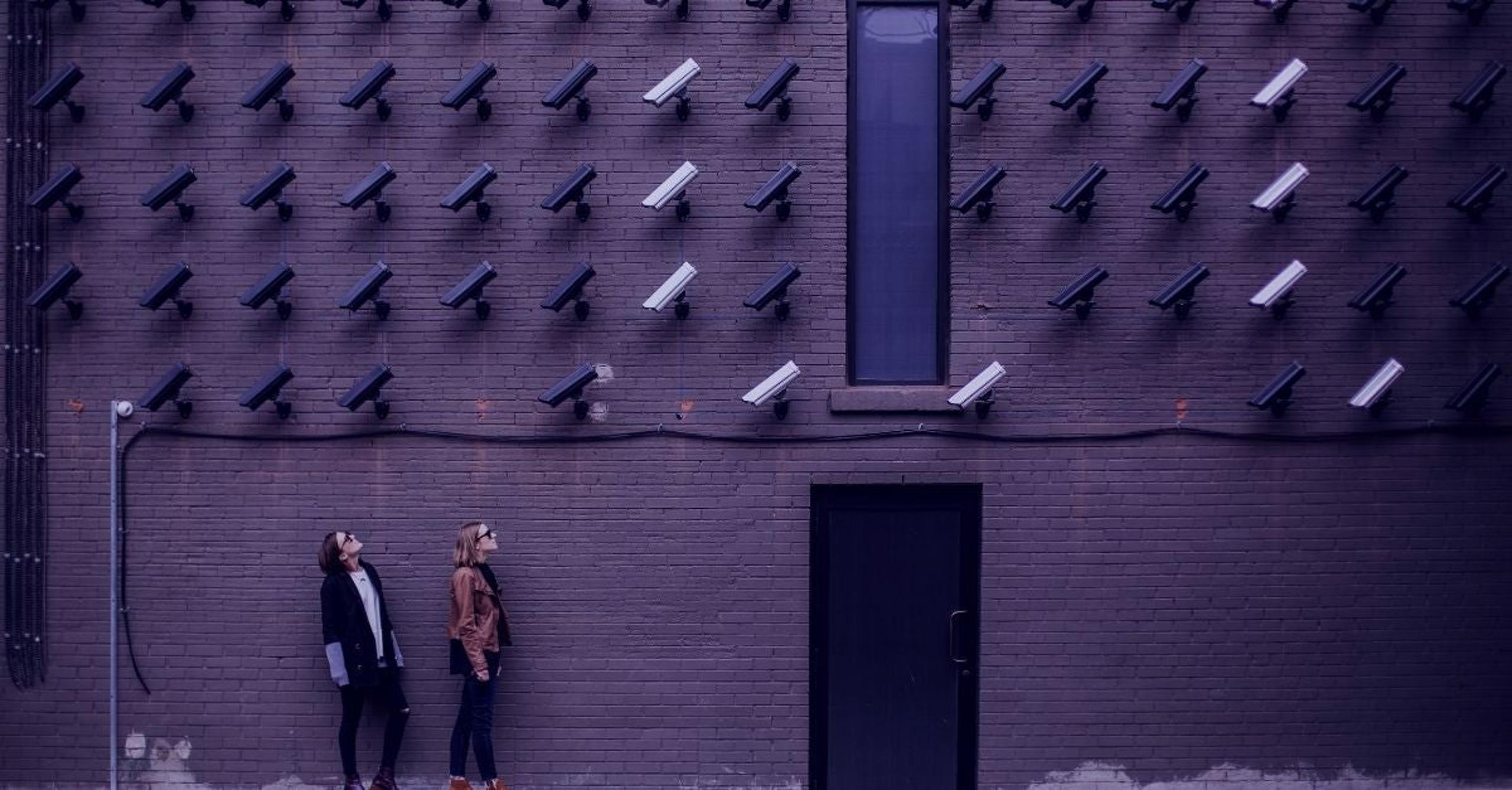 Copy-of-How-Hackers-Use-Social-Media-To-Profile-Targets