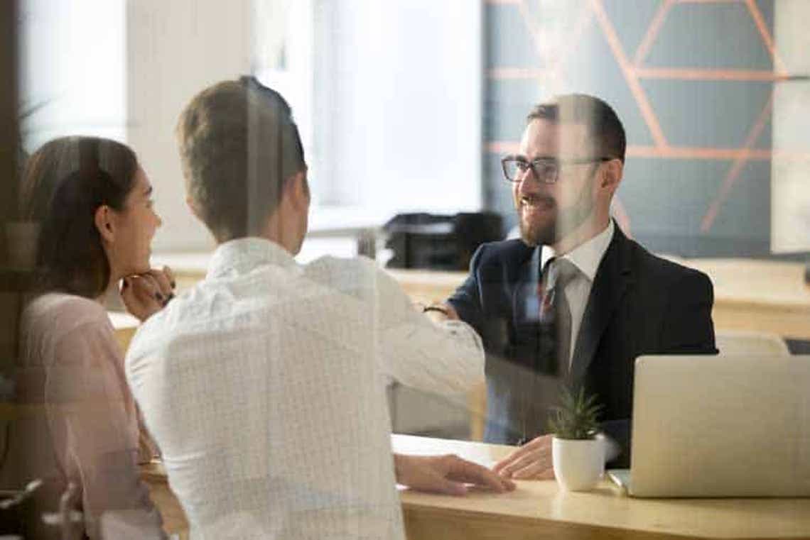 retail banking customer service 1