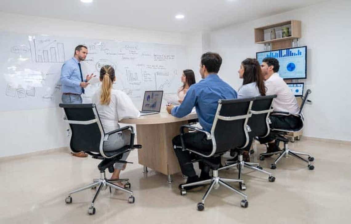 how to start sales training session