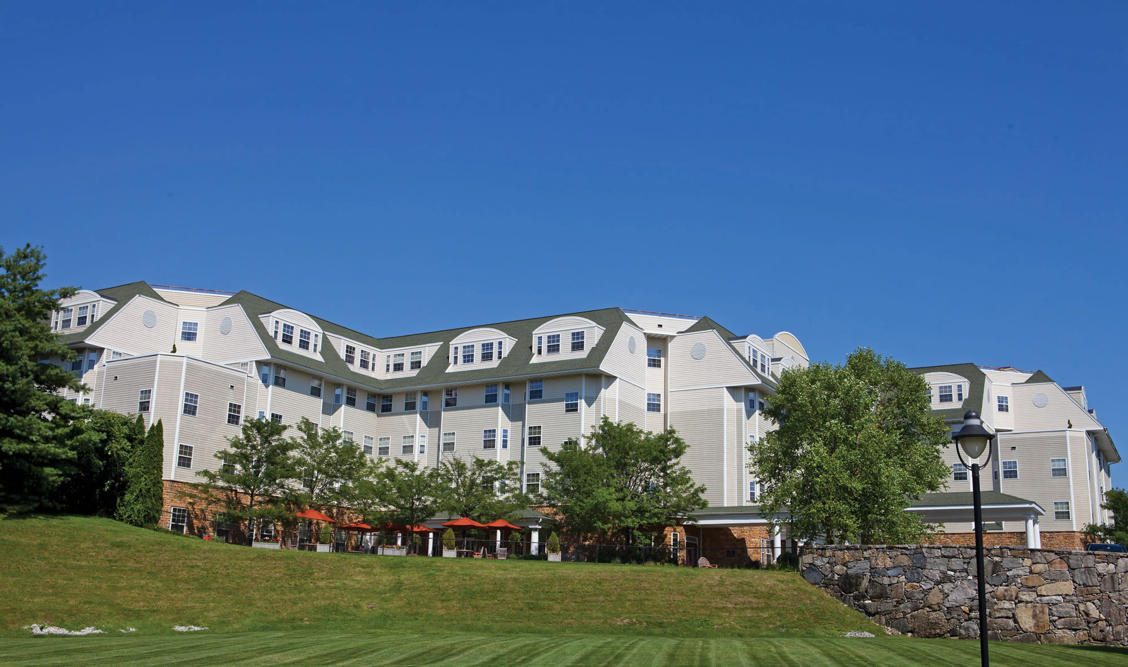 Monarch Tuckahoe Senior Living Community Exterior View