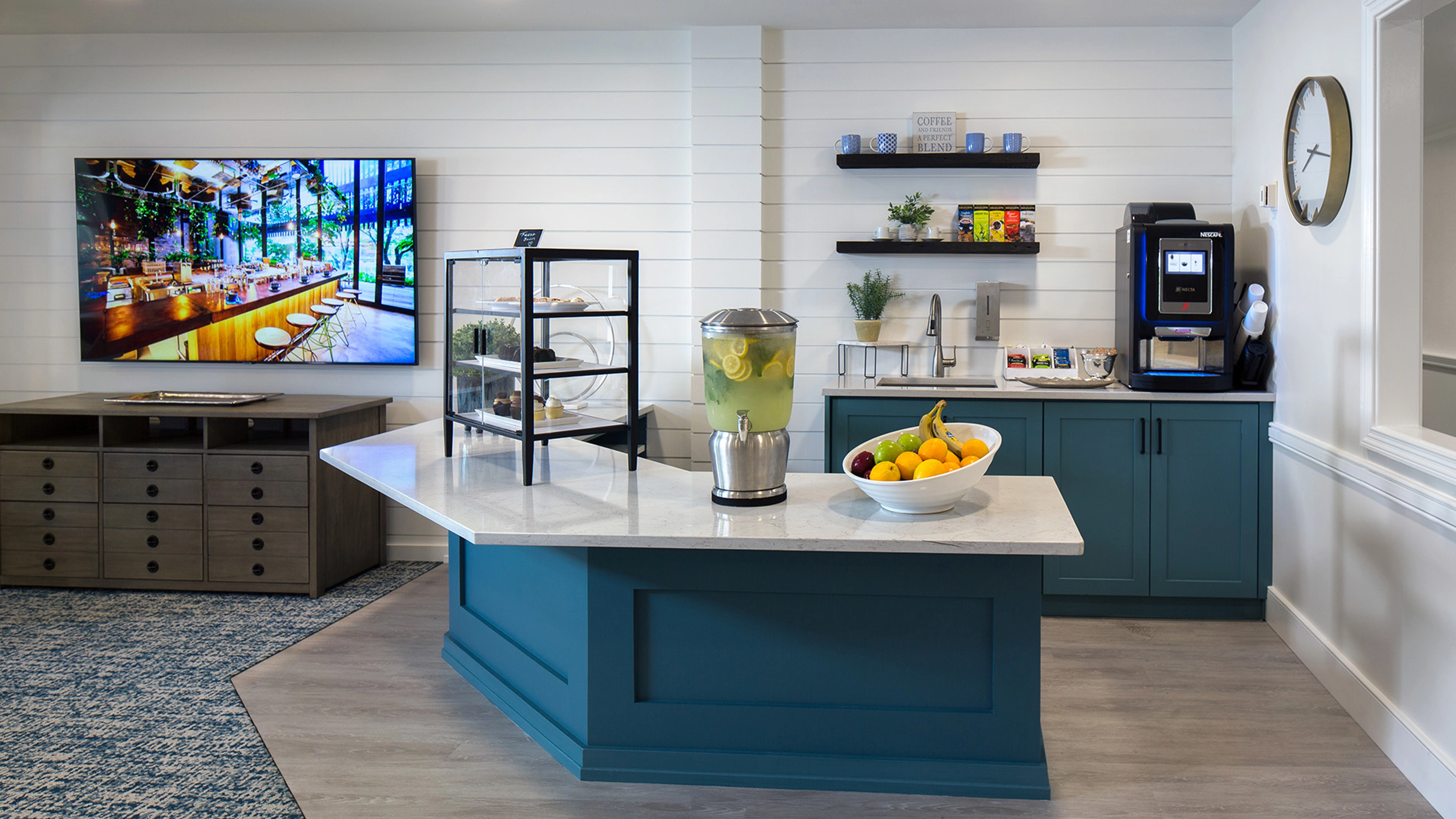 Spring Meadows TV Bar