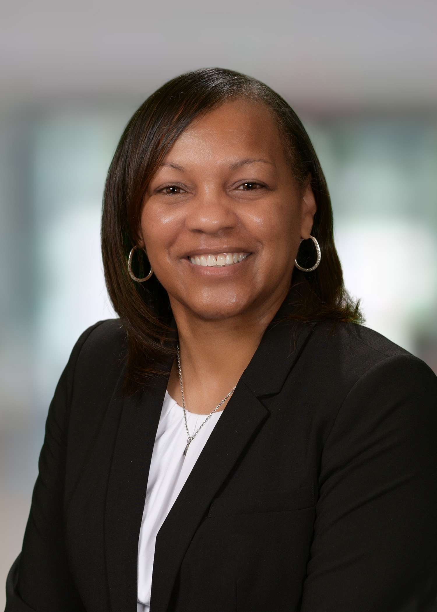 Headshot of Dawn Robinson