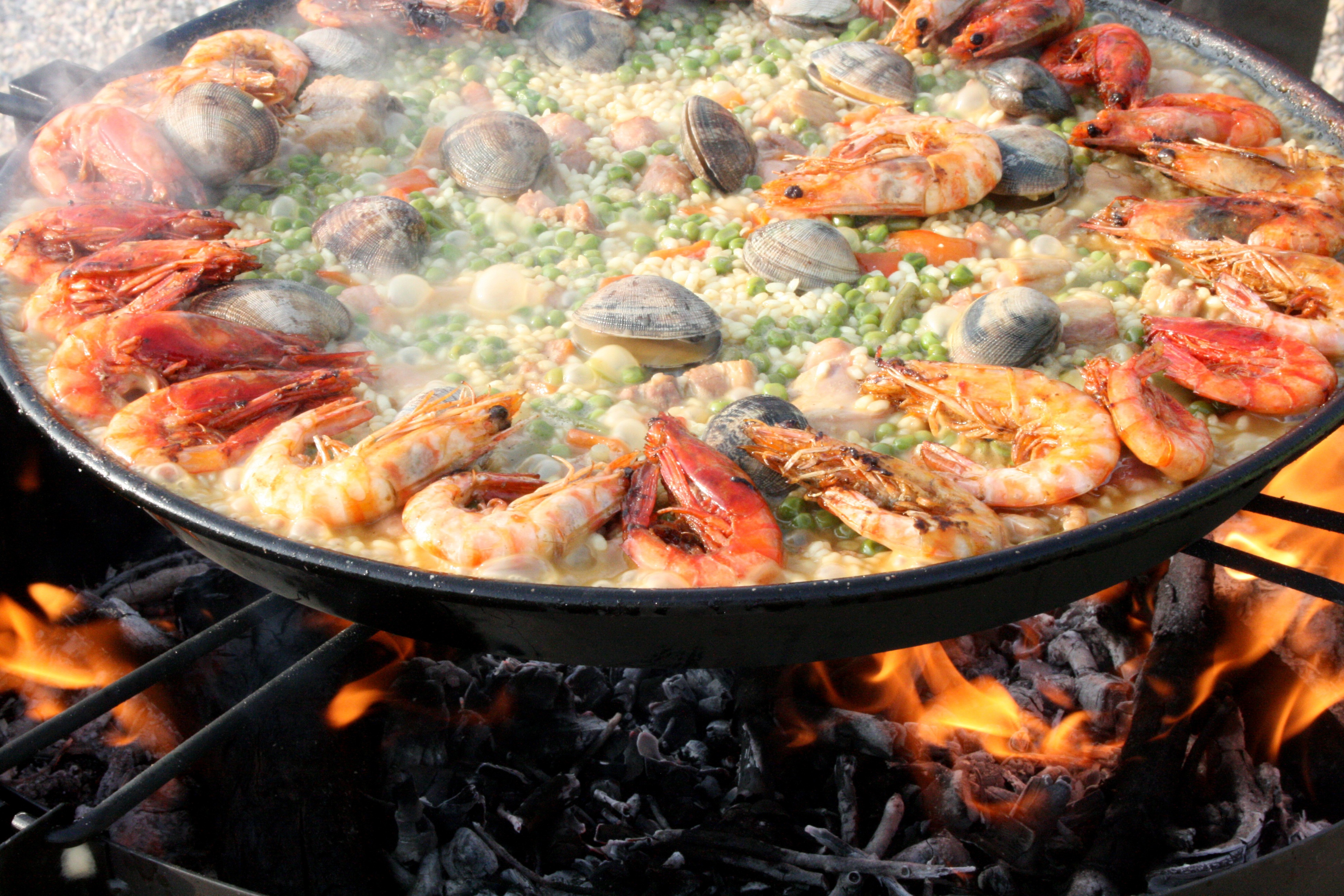 Paella in der Pfanne